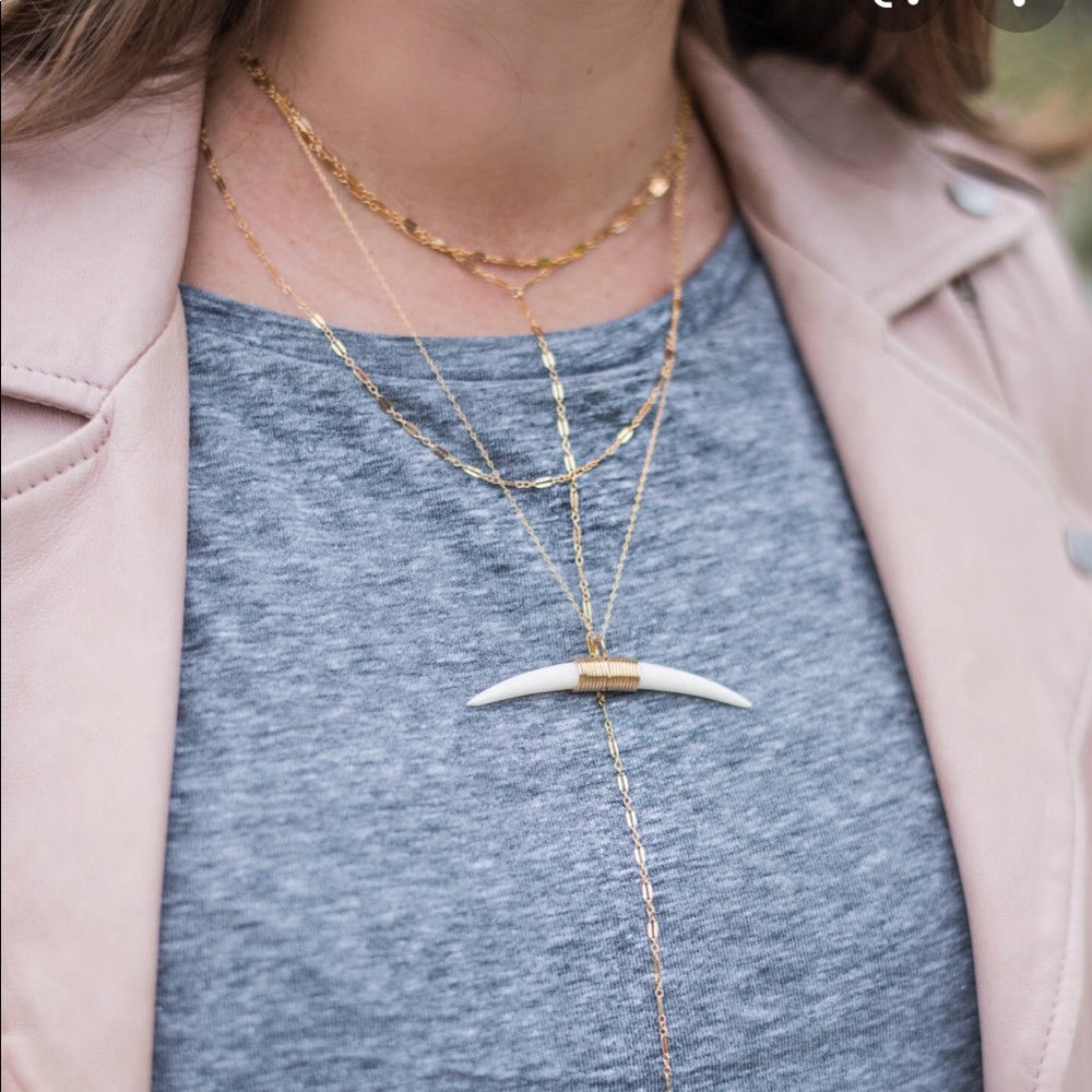 Parpala natural bone horn necklace